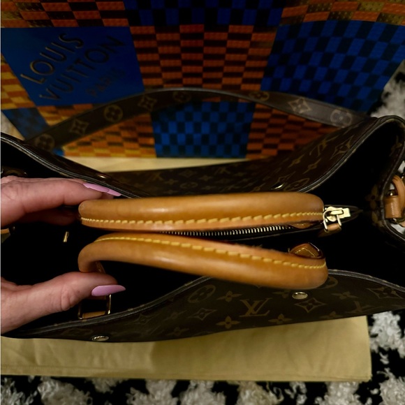 Monogram Montaigne GM - Picture 12 of 14